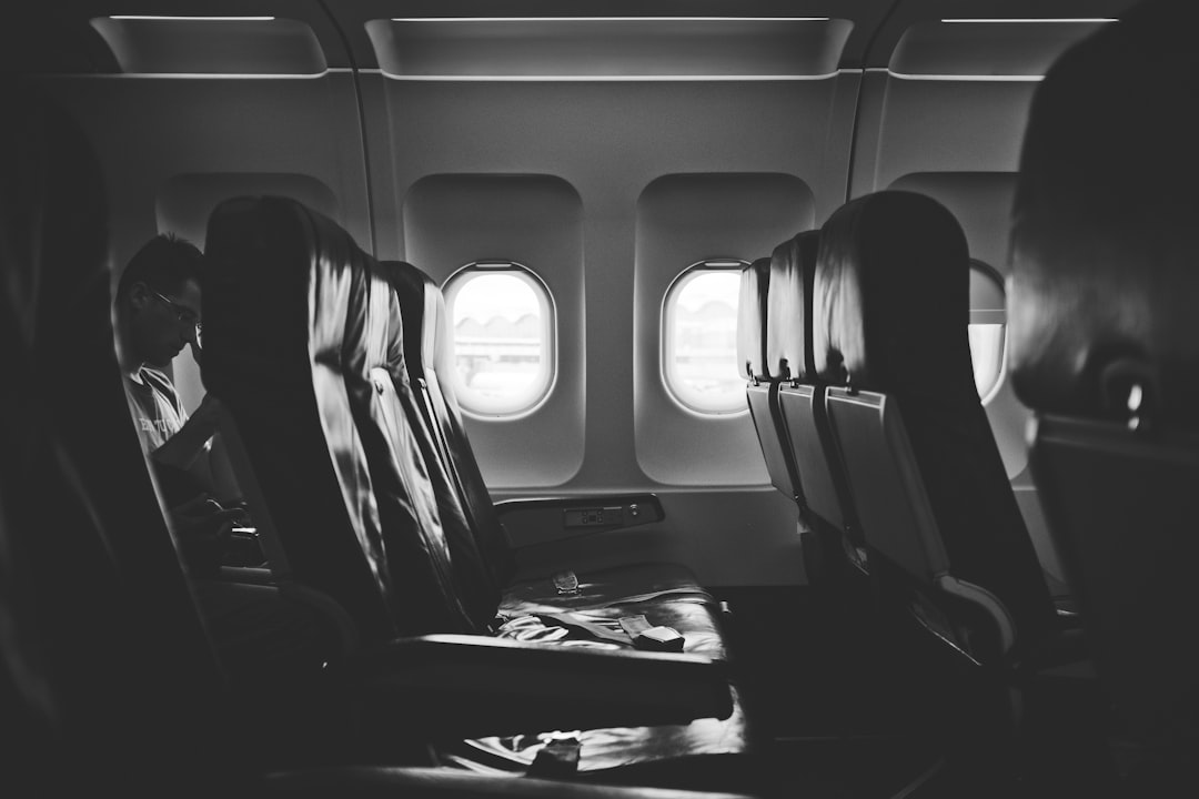 ビジネスクラスでの空の旅｜旅行割引を活用
